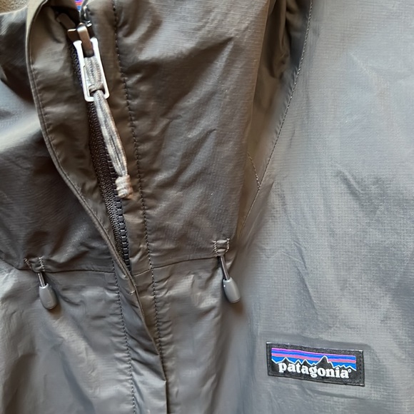 Pre Owned Patagonia Torrentshell Rain Jacket Size LG - Picture 5 of 13